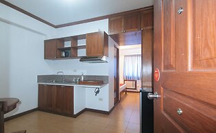 RedDoorz @ Moonwalk Paranaque