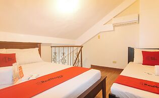 RedDoorz @ Moonwalk Paranaque