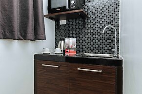 RedDoorz Plus @ Poblacion Makati