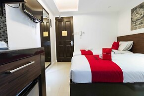 RedDoorz Plus @ Poblacion Makati