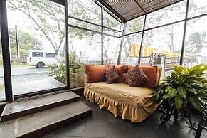 RedDoorz Plus @ The Ridge Tagaytay