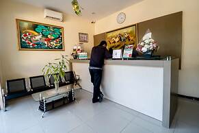 RedDoorz near Pasar Tarapung Siring Banjarmasin