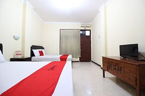 RedDoorz @ Mantrijeron 2