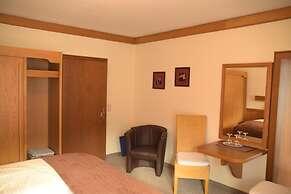 Landgasthof Hotel Röfleuten