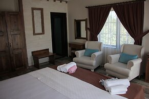 El Nazar Stone Suite