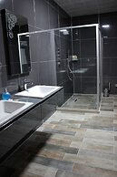 El Nazar Stone Suite