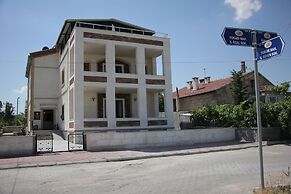 El Nazar Stone Suite