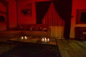 El Nazar Stone Suite