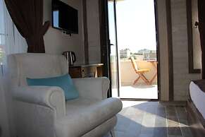 El Nazar Stone Suite