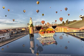 El Nazar Stone Suite