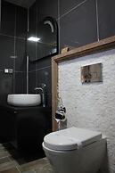 El Nazar Stone Suite