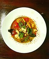 Chill Inn Beach Cafe & Hostel