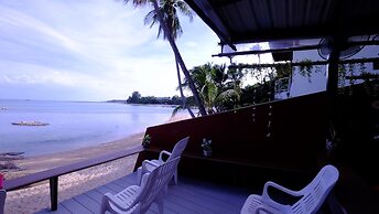 Chill Inn Beach Cafe & Hostel