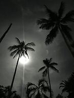 Chill Inn Beach Cafe & Hostel