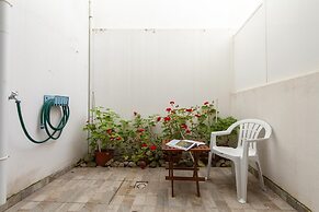 B28 - Stylish Typical House by DreamAlgarve
