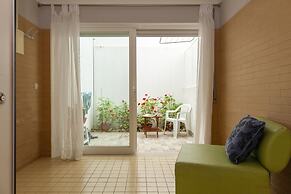 B28 - Stylish Typical House by DreamAlgarve