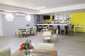 Hotel Capriccio Mare y Restaurante