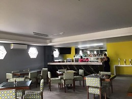 Hotel Capriccio Mare y Restaurante