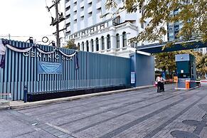 Centric Royal by Swimming Pool