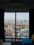 Centric Royal by Swimming Pool