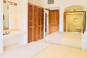 Las Villas Akumal 3B-12 by SkyRun