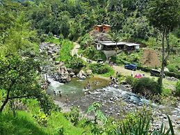 Paraiso Travel