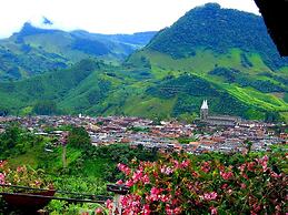 Paraiso Travel