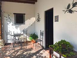 Casita La Esquina
