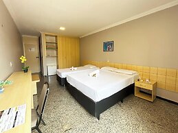 Hotel Diplomat by Bsb Inn