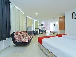 OYO 90494 Sam Huat Hotel