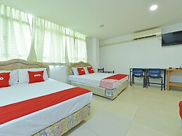 OYO 90494 Sam Huat Hotel