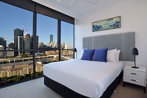 Hope Street Apartments by CLLIX