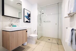 Hope Street Apartments by CLLIX