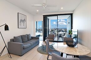 Hope Street Apartments by CLLIX