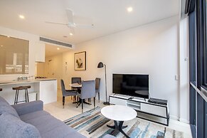 Hope Street Apartments by CLLIX