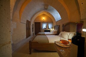 Maya Cave Hotel