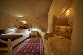 Maya Cave Hotel
