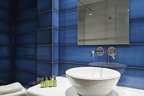 Cozy and Bright Apartment in Kolonaki