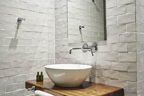 Cozy and Bright Apartment in Kolonaki