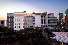 Courtyard by Marriott Dallas Downtown/Reunion District