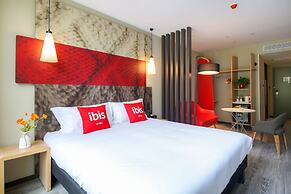 ibis Luoyang Baolong Square Hotel