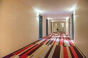 ibis Luoyang Baolong Square Hotel