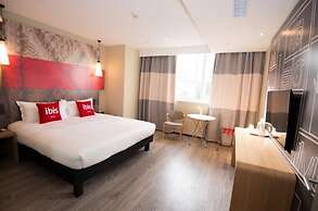 ibis Luoyang Baolong Square Hotel