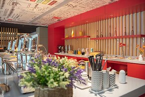 ibis Weinan Normal University Chaoyang Street Hotel