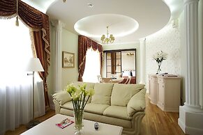 Imperial Club Delux