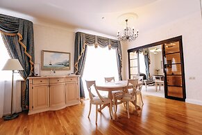 Imperial Club Delux