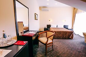 Imperial Club Delux