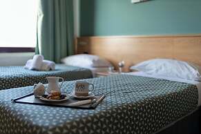 Hotel Ayri