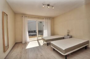 Big Apartment Caprabo