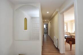 Big Apartment Caprabo